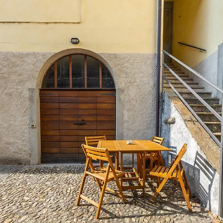 شقة Corenno Plinio - Castello Oleandro Housing Among And Castle ديرفيو