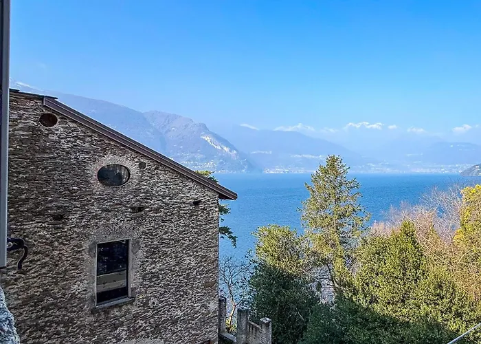 Oleander Castle - Housing Among And Castle Appartement Dervio
