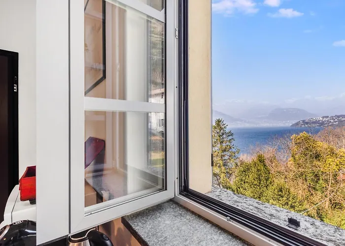 Oleander Castle - Housing Among And Castle Appartement Dervio